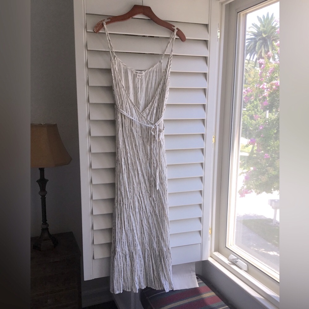 Billabong White and Gray Striped Maxi Dress